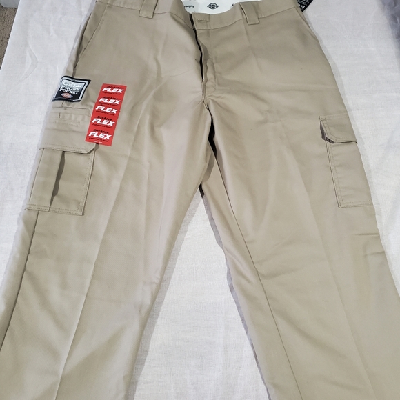 Dickies cargo pants regular fit straight leg size 38 x 34 mens - Picture 6 of 9